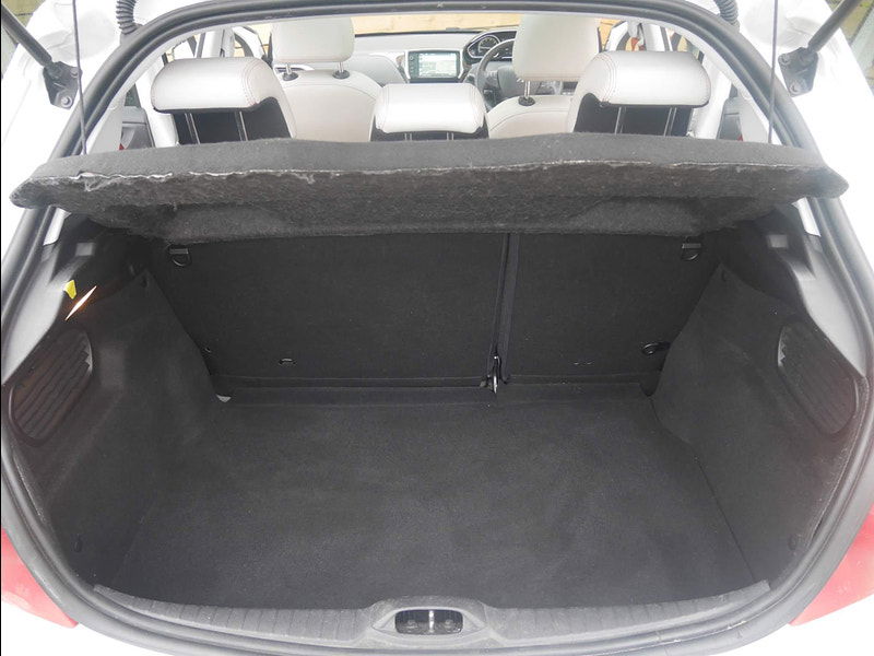 Peugeot 208 1.2 VTi PureTech Roland Garros Euro 5 5dr 5dr Manual 2025