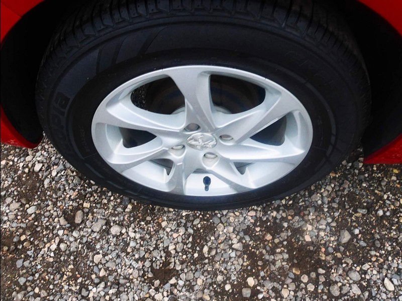 Peugeot 208 1.2 VTi PureTech Style Euro 6 3dr 3dr Manual 2025