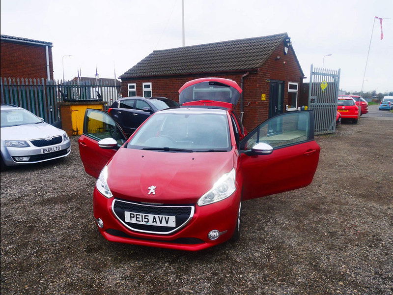Peugeot 208 1.2 VTi PureTech Style Euro 6 3dr 3dr Manual 2025
