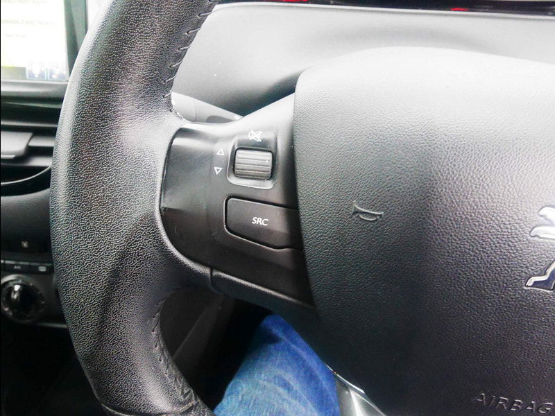 Peugeot 208 1.2 VTi PureTech Style Euro 6 3dr 3dr Manual 2025