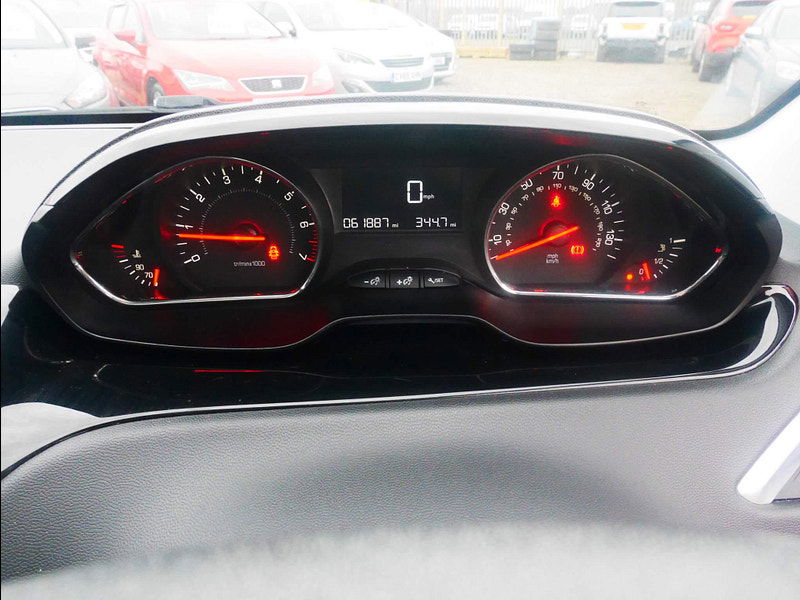 Peugeot 208 1.2 VTi PureTech Style Euro 6 3dr 3dr Manual 2025