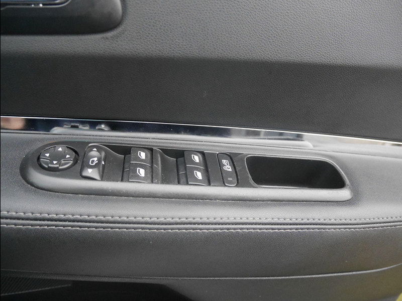 Peugeot 3008 1.6 HDi Allure SUV 5dr Diesel Manual Euro 5 (115 ps) 5dr Manual 2026