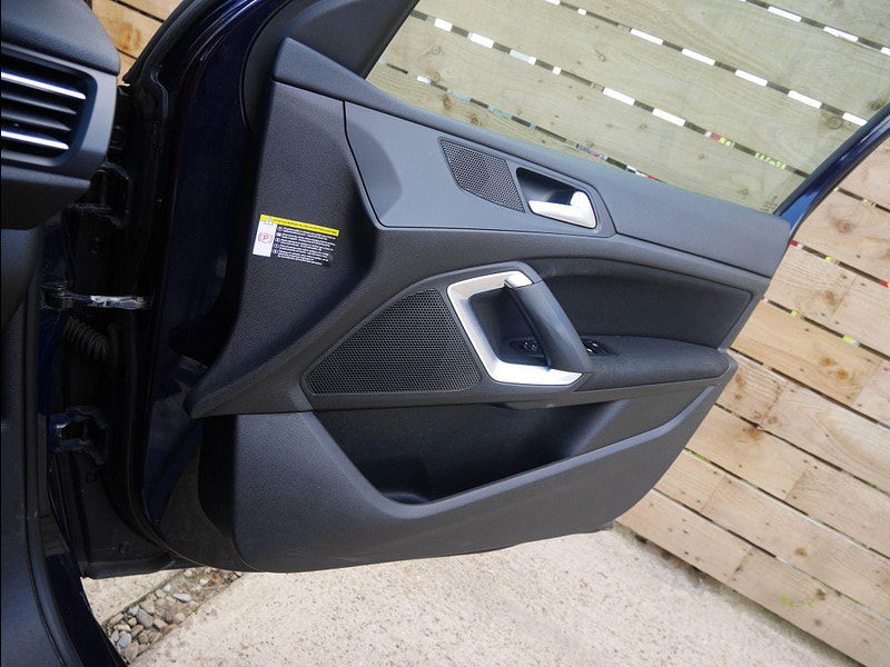 Peugeot 308 SW 1.6 HDi Allure Euro 5 (s/s) 5dr 5dr Manual 2025