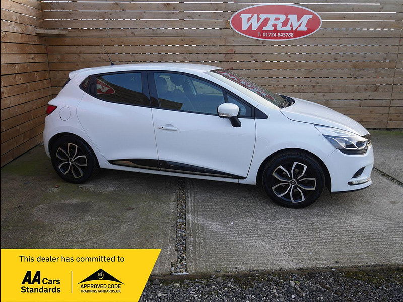 Renault Clio 0.9 TCe Play Euro 6 (s/s) 5dr 5dr Manual 2025