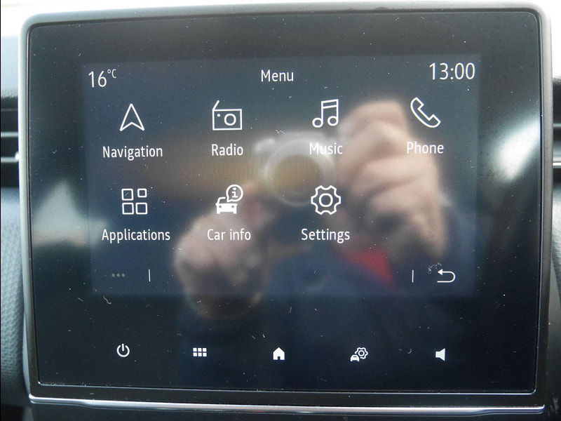 Renault Clio 1.0 TCe Iconic Hatchback 5dr Petrol Manual Euro 6 (s/s) (100 ps) 5dr Manual 2025