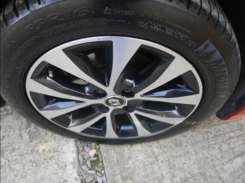 Renault Clio 1.0 TCe Iconic Hatchback 5dr Petrol Manual Euro 6 (s/s) (100 ps) 5dr Manual 2025