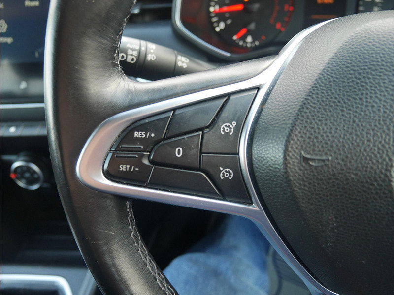 Renault Clio 1.0 TCe Iconic Hatchback 5dr Petrol Manual Euro 6 (s/s) (100 ps) 5dr Manual 2025