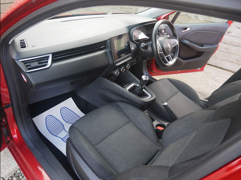 Renault Clio 1.0 TCe Iconic Hatchback 5dr Petrol Manual Euro 6 (s/s) (100 ps) 5dr Manual 2025