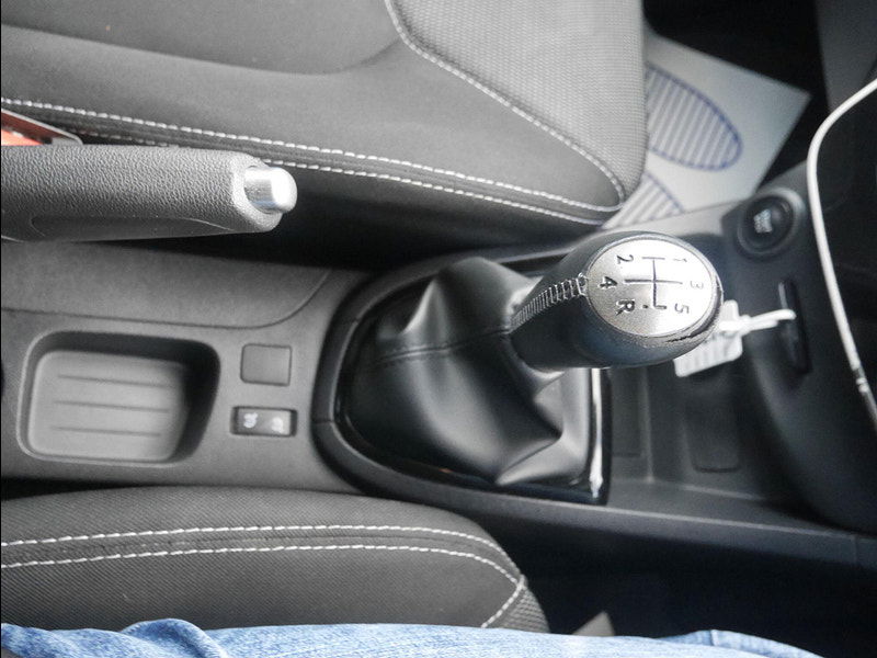 Renault Clio 1.2 16V Dynamique Nav Hatchback 5dr Petrol Manual Euro 6 (75 ps) 5dr Manual 2025