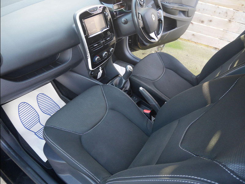 Renault Clio 1.2 16V Dynamique Nav Hatchback 5dr Petrol Manual Euro 6 (75 ps) 5dr Manual 2025