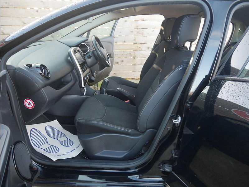 Renault Clio 1.2 16V Dynamique Nav Hatchback 5dr Petrol Manual Euro 6 (75 ps) 5dr Manual 2025