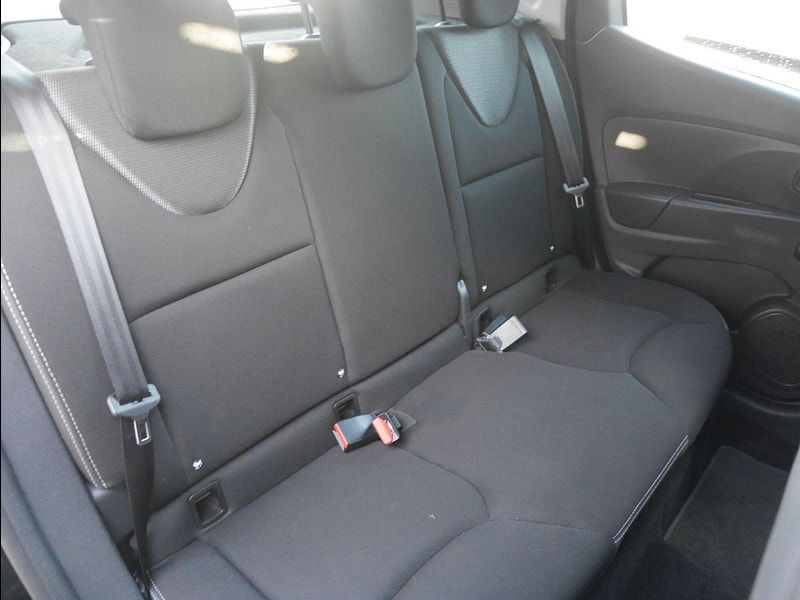 Renault Clio 1.2 16V Dynamique Nav Hatchback 5dr Petrol Manual Euro 6 (75 ps) 5dr Manual 2025