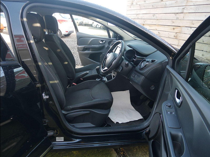 Renault Clio 1.2 16V Dynamique Nav Hatchback 5dr Petrol Manual Euro 6 (75 ps) 5dr Manual 2025