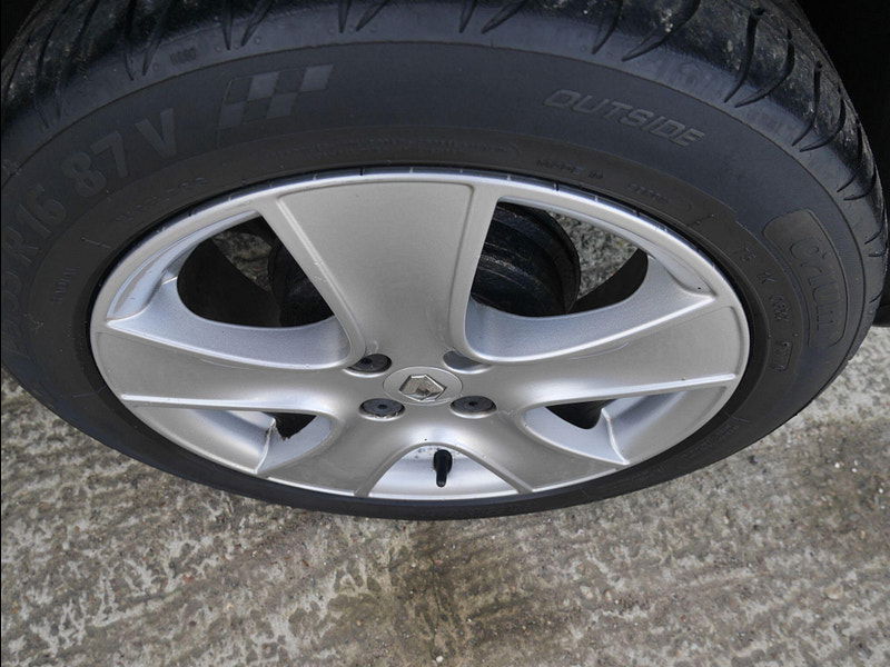 Renault Clio 1.2 16V Dynamique Nav Hatchback 5dr Petrol Manual Euro 6 (75 ps) 5dr Manual 2025