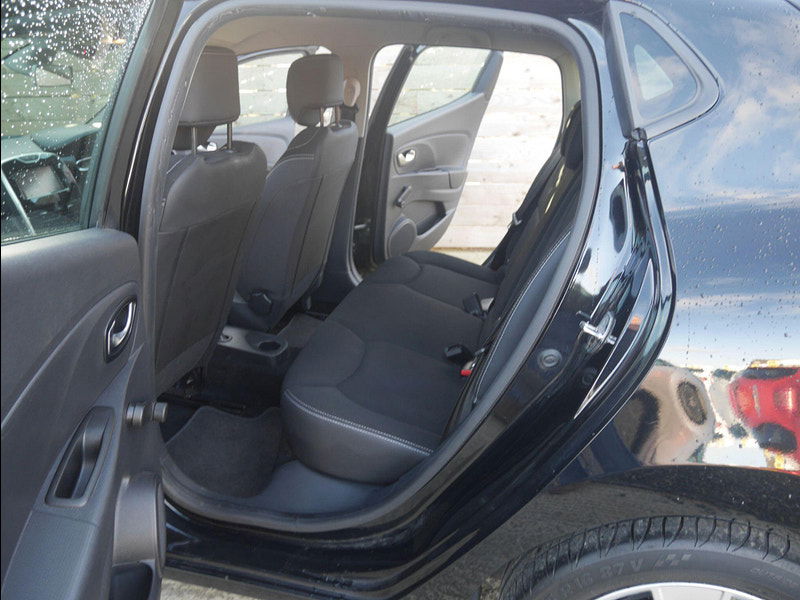 Renault Clio 1.2 16V Dynamique Nav Hatchback 5dr Petrol Manual Euro 6 (75 ps) 5dr Manual 2025