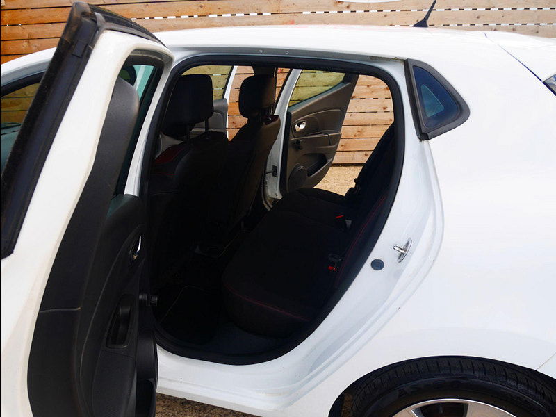 Renault Clio 1.2 16V Expression + Hatchback 5dr Petrol Manual Euro 5 (75 ps) 5dr Manual 2025