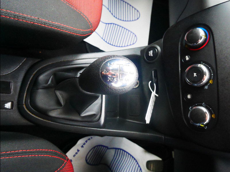 Renault Clio 1.2 16V Expression + Hatchback 5dr Petrol Manual Euro 5 (75 ps) 5dr Manual 2025