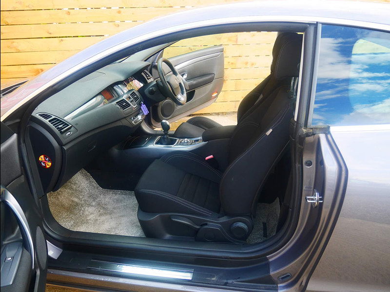 Renault Laguna 2.0 dCi TomTom Edition Euro 5 2dr 2dr Manual 2025