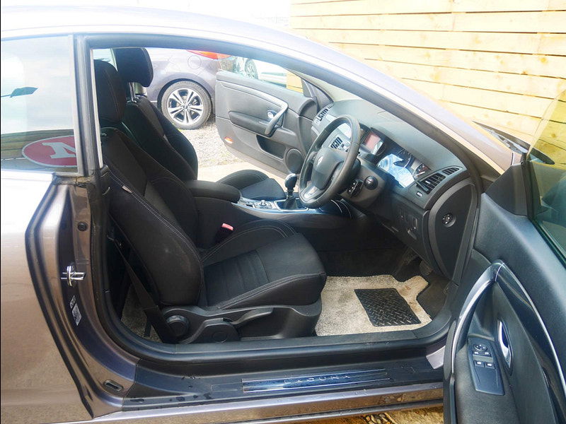 Renault Laguna 2.0 dCi TomTom Edition Euro 5 2dr 2dr Manual 2025