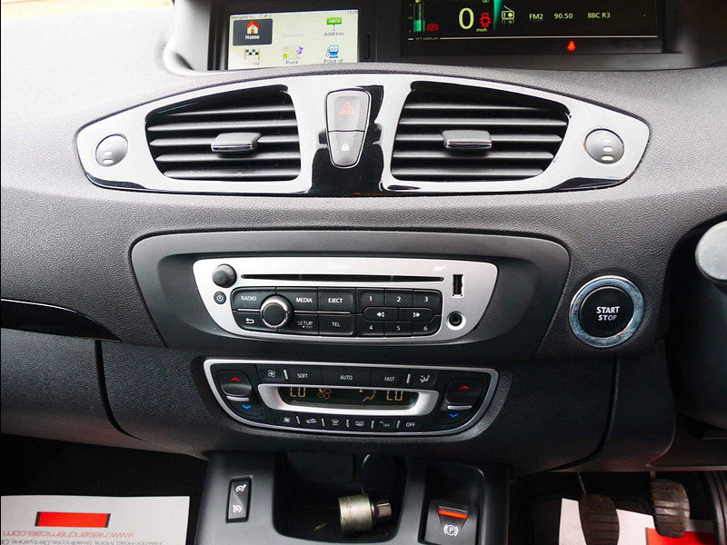 Renault Scenic 1.5 dCi ENERGY Dynamique TomTom Euro 5 (s/s) 5dr 5dr Manual 2025