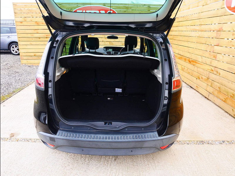 Renault Scenic 1.5 dCi ENERGY Dynamique TomTom Euro 5 (s/s) 5dr 5dr Manual 2025