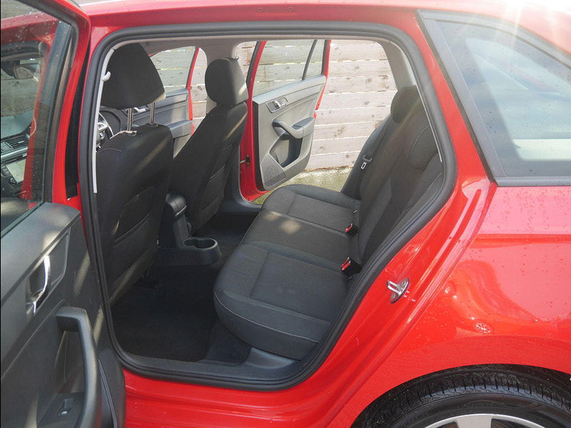 Skoda Rapid Spaceback 1.2 TSI SE Tech Hatchback 5dr Petrol Manual Euro 6 (s/s) (90 ps) 5dr Manual 2026