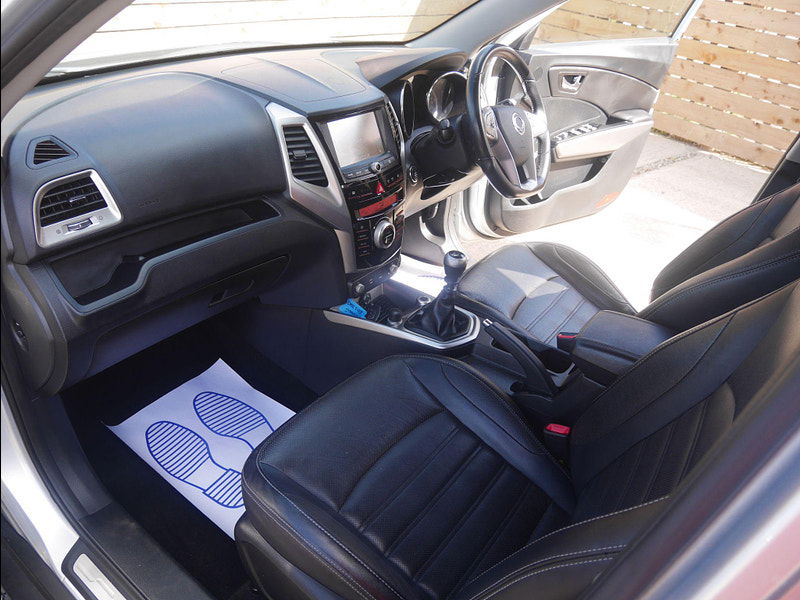 Ssangyong Tivoli 1.6 e-XGi ELX Euro 6 (s/s) 5dr 5dr Manual 2025