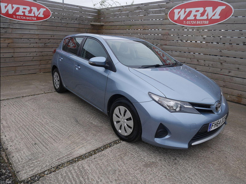 Toyota Auris 1.4 D-4D Active Hatchback 5dr Diesel Manual Euro 5 (s/s) (90 ps) 5dr Manual 2026
