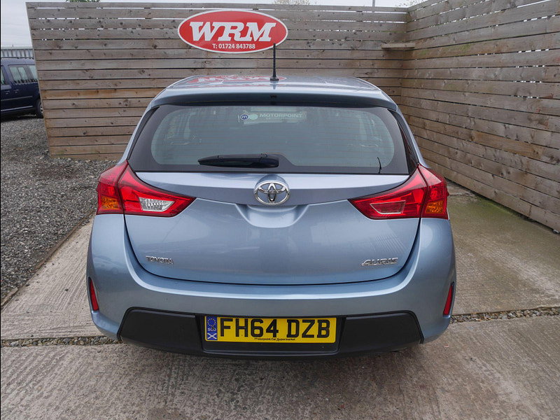 Toyota Auris 1.4 D-4D Active Hatchback 5dr Diesel Manual Euro 5 (s/s) (90 ps) 5dr Manual 2026
