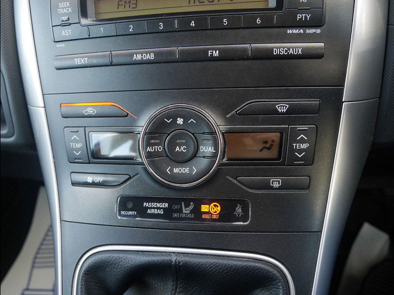 Toyota Auris 1.6 V-Matic TR Hatchback 5dr Petrol Manual Euro 5 (132 ps) 5dr Manual 2025