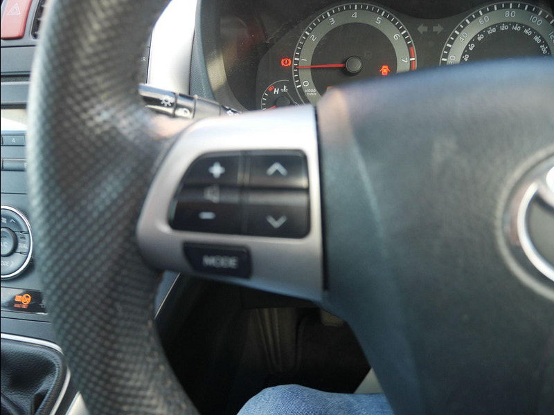 Toyota Auris 1.6 V-Matic TR Hatchback 5dr Petrol Manual Euro 5 (132 ps) 5dr Manual 2025