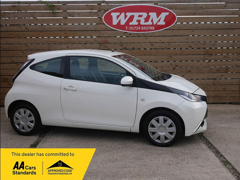 Toyota Aygo 1.0 VVT-i x-play Euro 5 3dr Euro 5 3dr Manual 2025