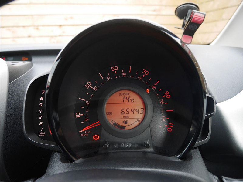 Toyota Aygo 1.0 VVT-i x-play Euro 5 3dr Euro 5 3dr Manual 2025
