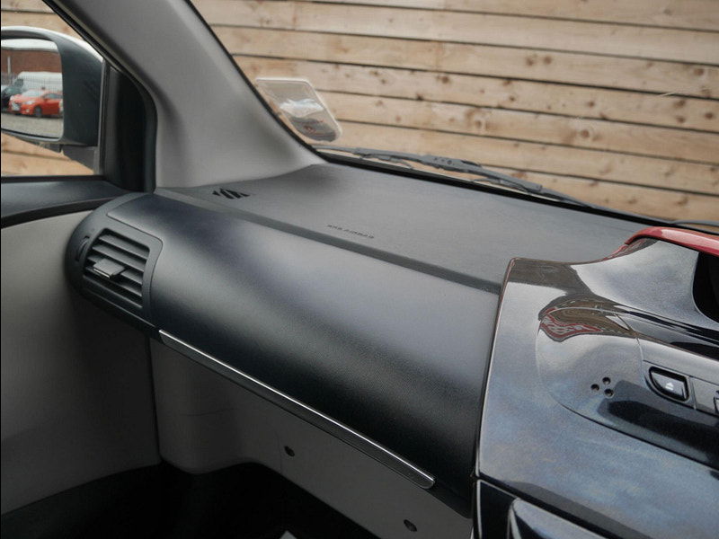 Toyota IQ 1.0 VVT-i 2 Euro 5 3dr 3dr Manual 2025