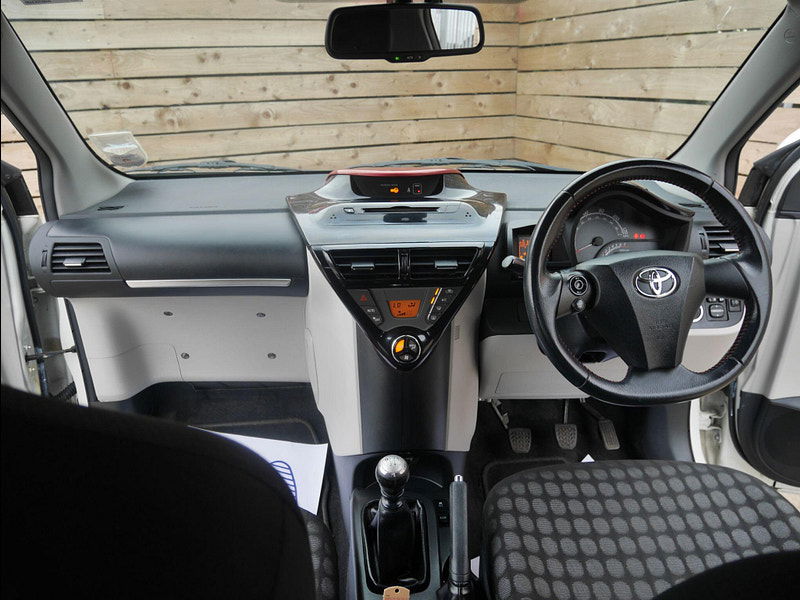 Toyota IQ 1.0 VVT-i 2 Euro 5 3dr 3dr Manual 2025