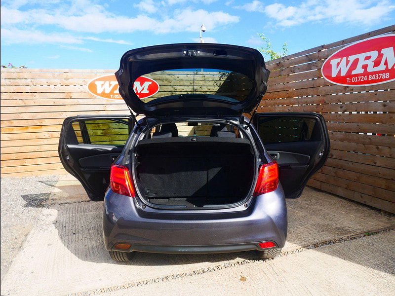 Toyota Yaris 1.33 Dual VVT-i Sport Euro 5 5dr Euro 5 5dr Manual 2025