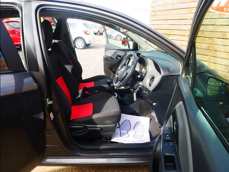 Toyota Yaris 1.33 Dual VVT-i Sport Euro 5 5dr Euro 5 5dr Manual 2025