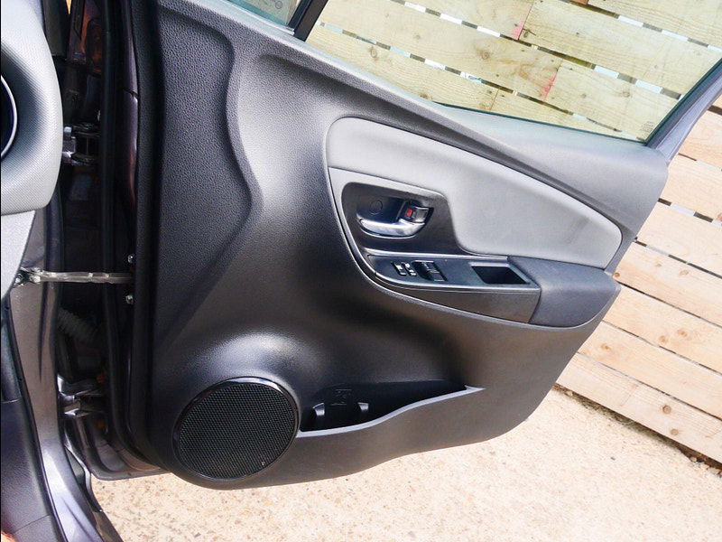 Toyota Yaris 1.33 Dual VVT-i Sport Euro 5 5dr Euro 5 5dr Manual 2025