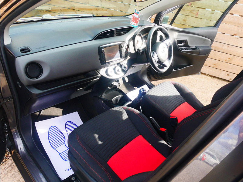 Toyota Yaris 1.33 Dual VVT-i Sport Euro 5 5dr Euro 5 5dr Manual 2025