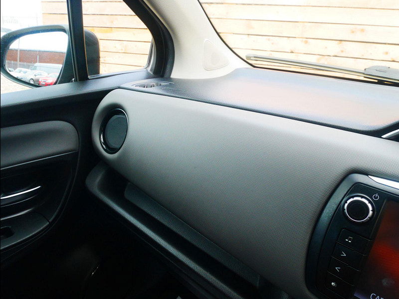 Toyota Yaris 1.33 Dual VVT-i Sport Euro 5 5dr Euro 5 5dr Manual 2025