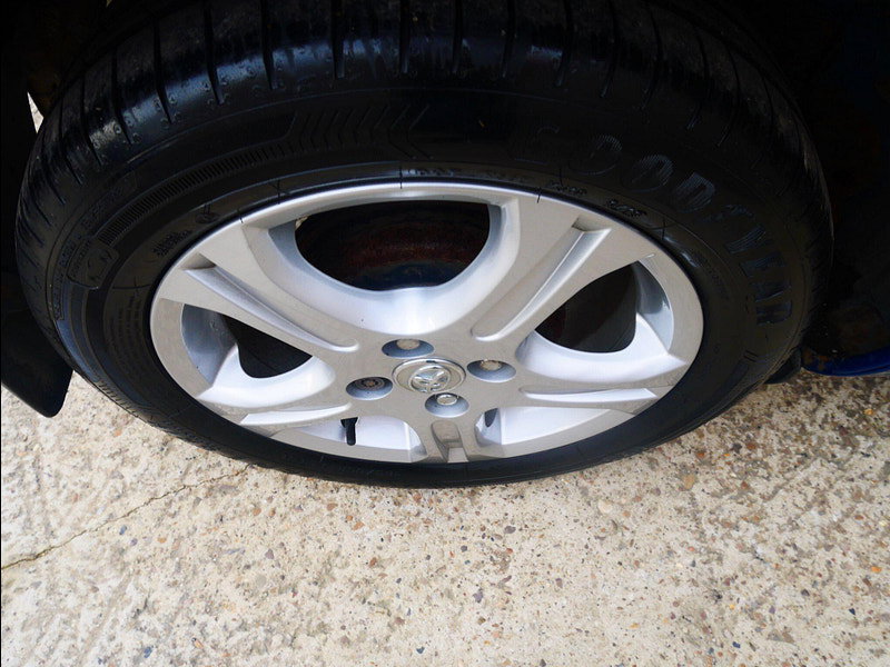 Toyota Yaris 1.33 Dual VVT-i TR Hatchback 5dr Petrol Manual Euro 4 (s/s) (101 ps) 5dr Manual 2026