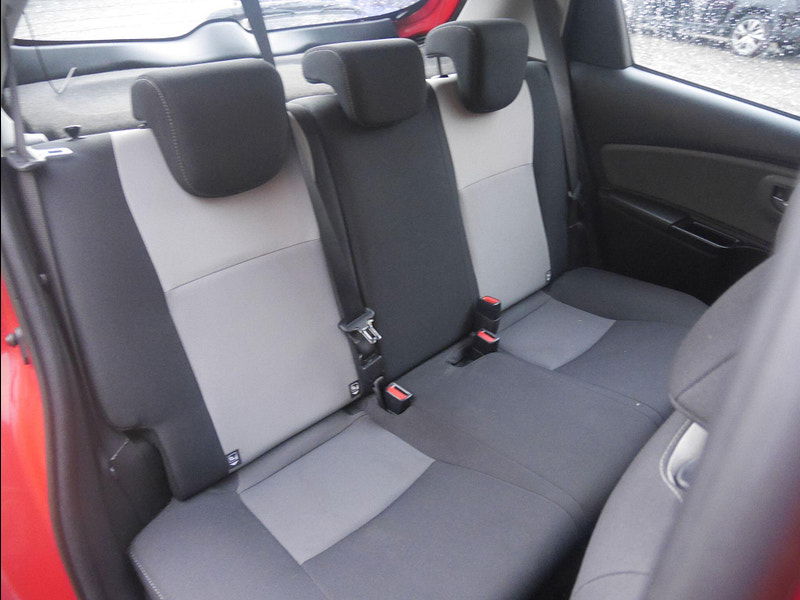 Toyota Yaris 1.5 VVT-i Icon Tech Hatchback 5dr Petrol Manual Euro 6 (111 ps) 5dr Manual 2026