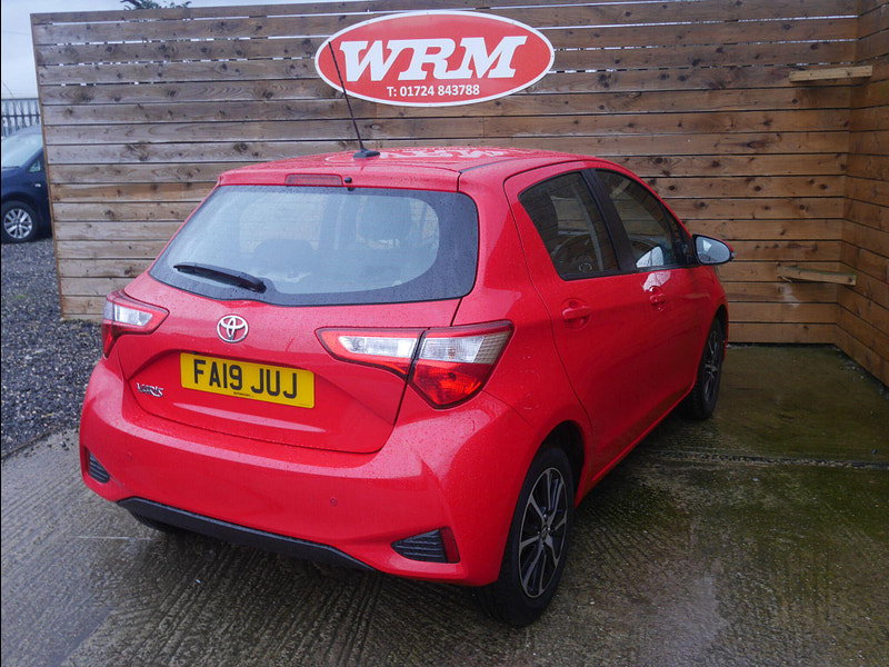 Toyota Yaris 1.5 VVT-i Icon Tech Hatchback 5dr Petrol Manual Euro 6 (111 ps) 5dr Manual 2026