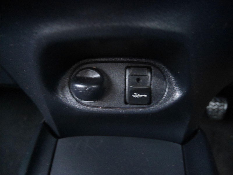 Toyota Yaris 1.5 VVT-i Icon Tech Hatchback 5dr Petrol Manual Euro 6 (111 ps) 5dr Manual 2026