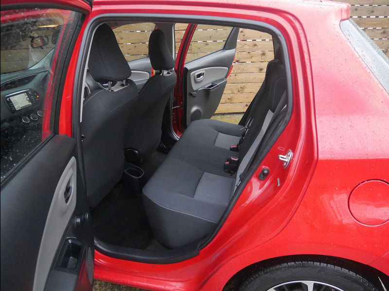 Toyota Yaris 1.5 VVT-i Icon Tech Hatchback 5dr Petrol Manual Euro 6 (111 ps) 5dr Manual 2026