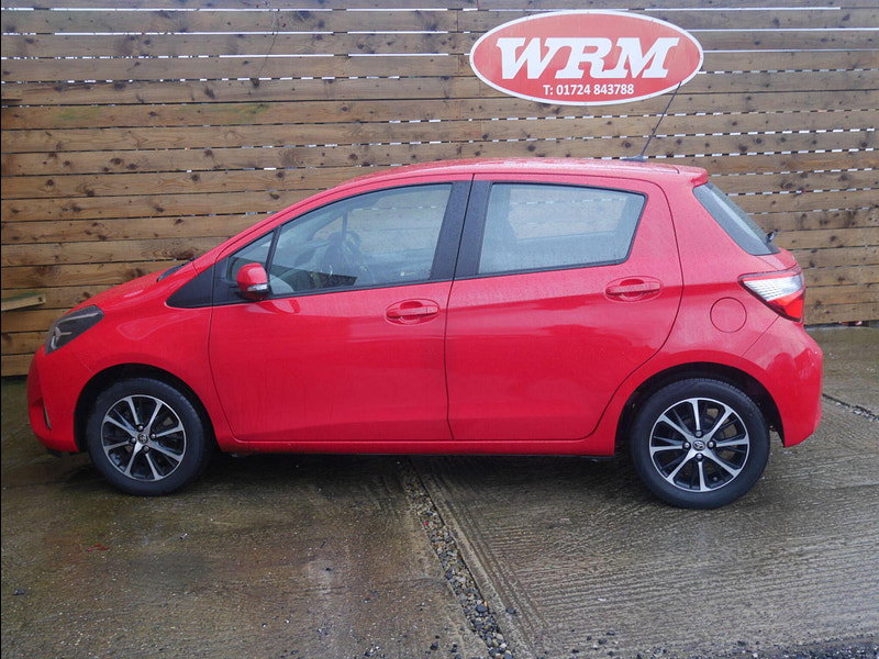 Toyota Yaris 1.5 VVT-i Icon Tech Hatchback 5dr Petrol Manual Euro 6 (111 ps) 5dr Manual 2026
