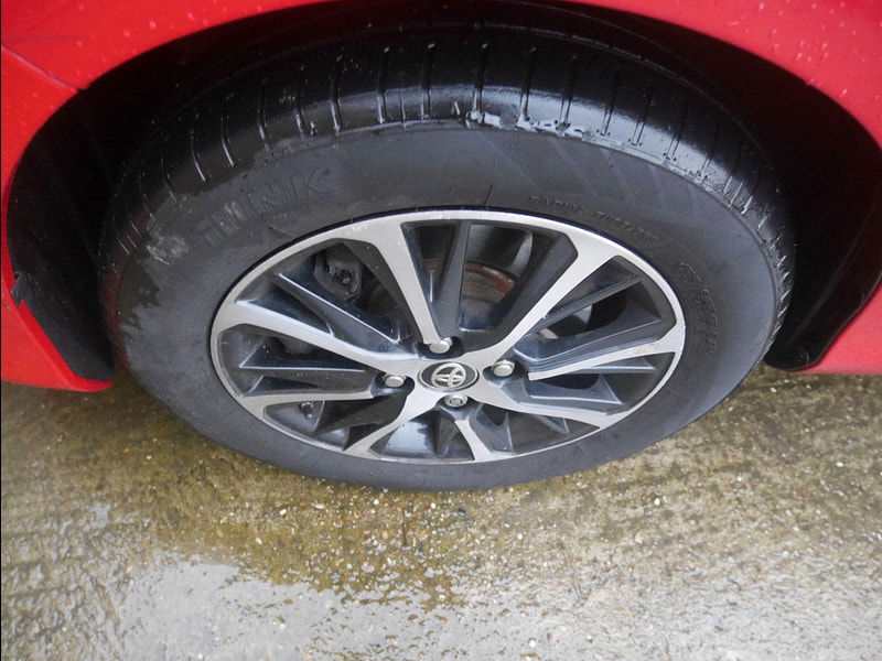 Toyota Yaris 1.5 VVT-i Icon Tech Hatchback 5dr Petrol Manual Euro 6 (111 ps) 5dr Manual 2026