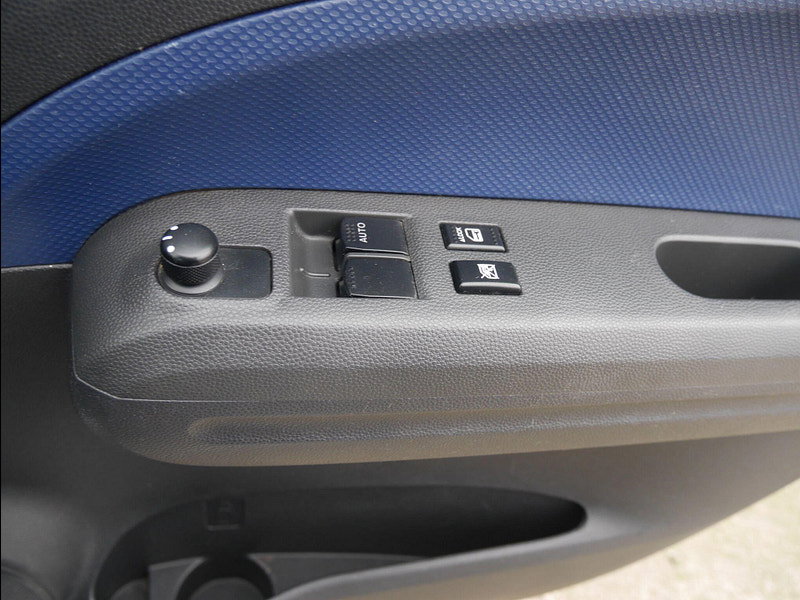 Vauxhall Agila 1.0 ecoFLEX 12V S MPV 5dr Petrol Manual Euro 5 (65 ps) 5dr Manual 2026