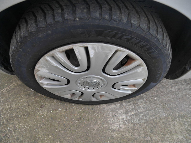 Vauxhall Agila 1.0 ecoFLEX 12V S MPV 5dr Petrol Manual Euro 5 (65 ps) 5dr Manual 2026