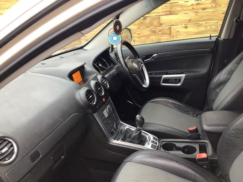 Vauxhall Antara 2.2 CDTi Exclusiv 4WD Euro 5 (s/s) 5dr 5dr Manual 2025